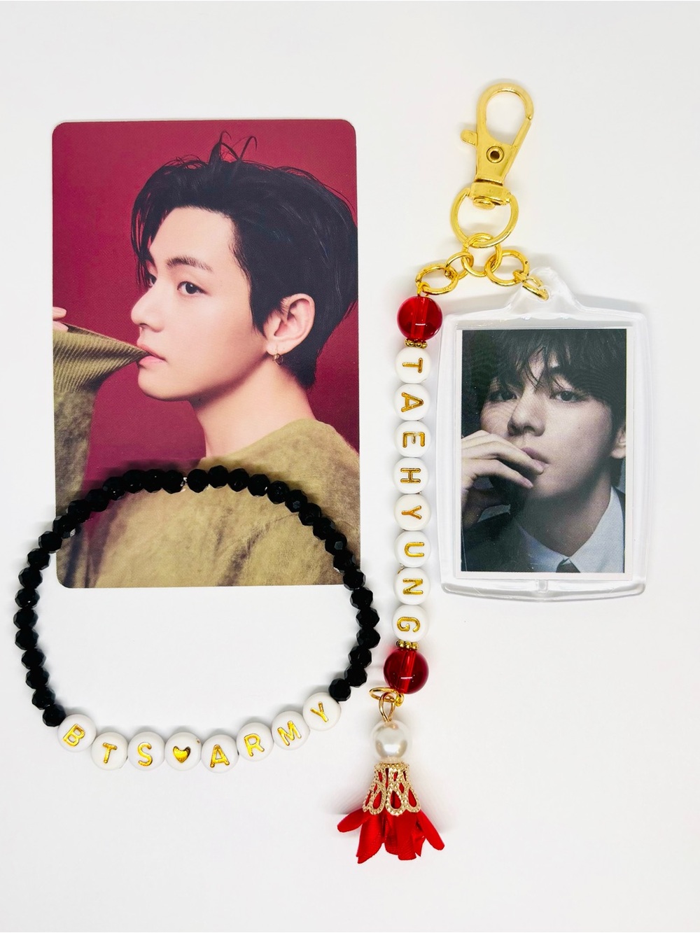 (3pcs) BTS V TAEHYUNG PHOTO KEYCHAIN BRACELET PHOTO CARD BUNDLE